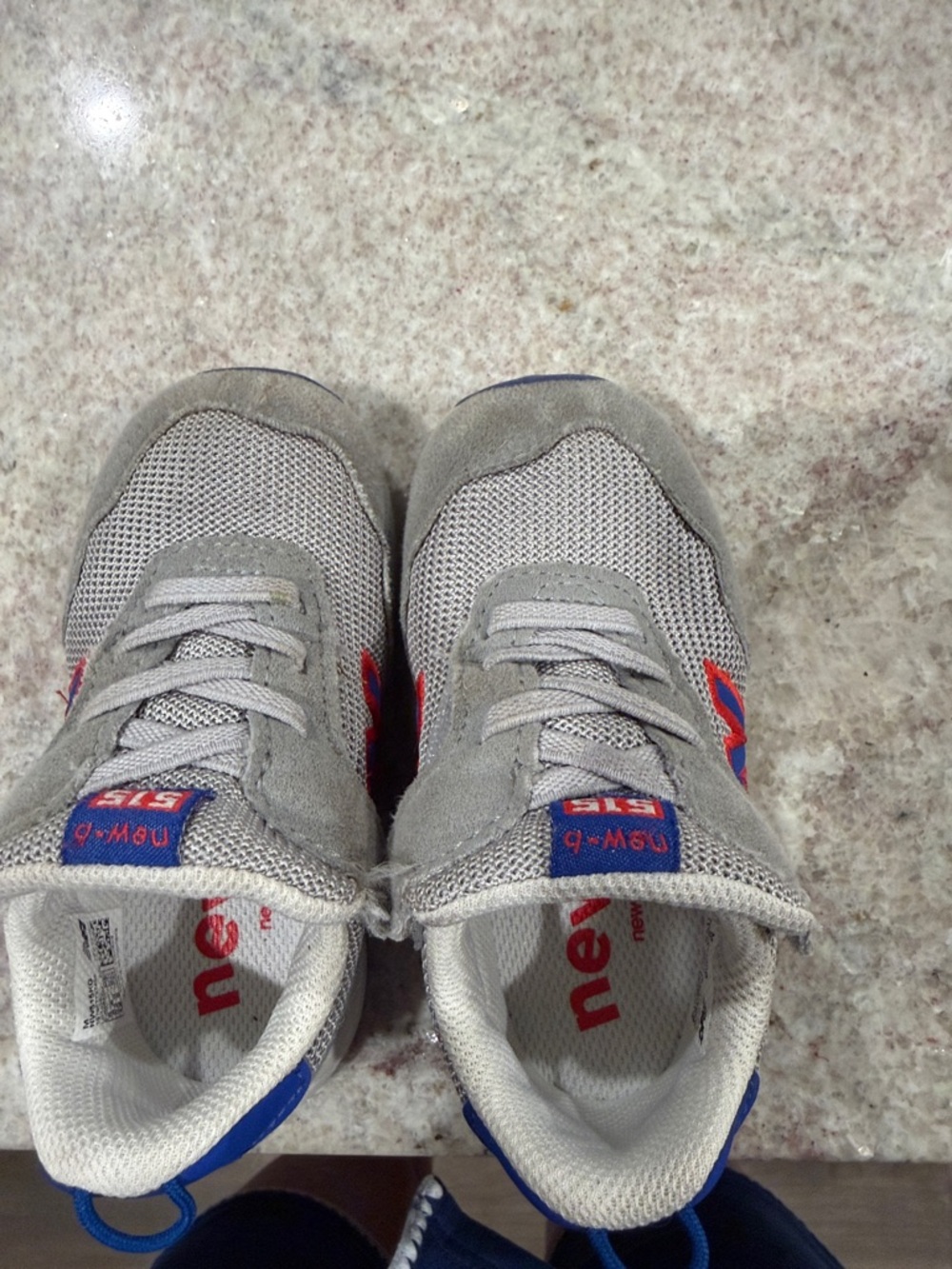 New Balance Kids Gray Sneakers with Blue and Red Accents - Picture 3 of 4